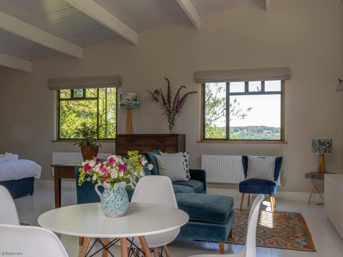 Horseshoe Barn Axminster Luaran gambar